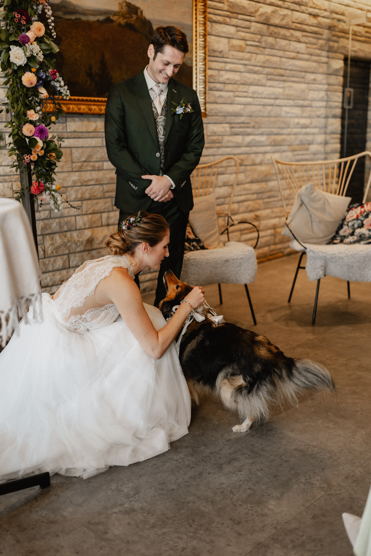 Hund bringt Ringe bei Hochzeit Burg Hohenneuffen